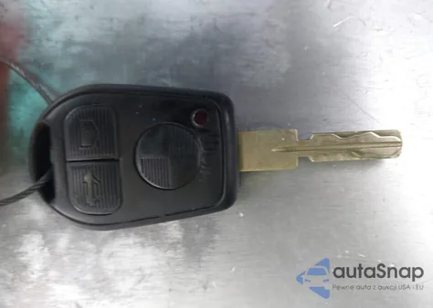 2000 BMW 740Il z USA, uszkodzony, nr VIN WBAGH8345YDP11120